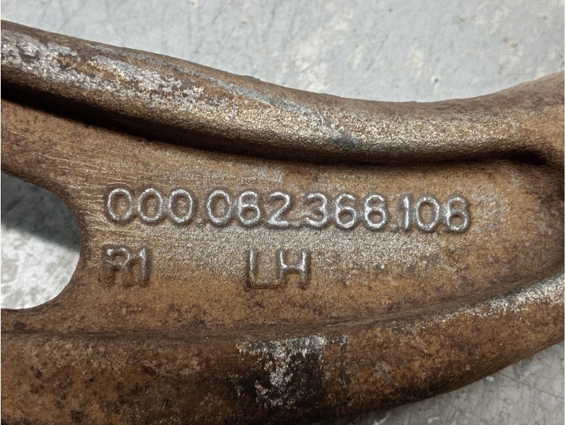 Recambio de brazo suspension inferior delantero izquierdo para mercedes clase gl (x164) 320 cdi 4-matic (164.822) referencia OEM