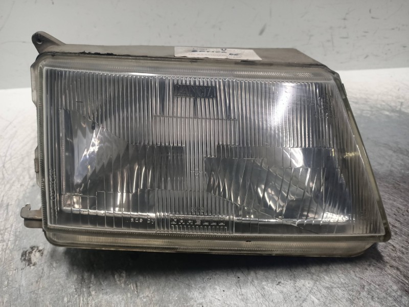 Recambio de faro derecho para lancia y10 1.1 cat referencia OEM IAM   