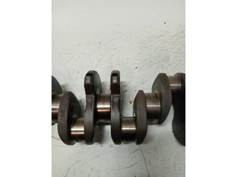 Recambio de cigueñal para mitsubishi galloper (hyundai) 2.5 tdi exceed confort (3-ptas.) referencia OEM IAM 204172272   Recambio de cigueñal para mitsubishi galloper (hyundai) 2.5 tdi exceed confort (3-ptas.) referencia OEM IAM 204172272