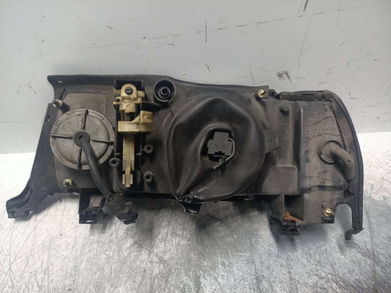 Recambio de faro derecho para lancia thema le turbo diesel berlina referencia OEM IAM 0082438829  