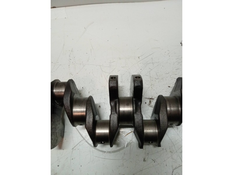 Recambio de cigueñal para mitsubishi galloper (hyundai) 2.5 tdi exceed confort (3-ptas.) referencia OEM IAM 111ABE3JB   Recambio de cigueñal para mitsubishi galloper (hyundai) 2.5 tdi exceed confort (3-ptas.) referencia OEM IAM 111ABE3JB