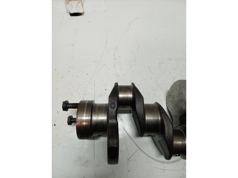 Recambio de cigueñal para mitsubishi galloper (hyundai) 2.5 tdi exceed confort (3-ptas.) referencia OEM IAM 111ABE3JB   Recambio de cigueñal para mitsubishi galloper (hyundai) 2.5 tdi exceed confort (3-ptas.) referencia OEM IAM 111ABE3JB