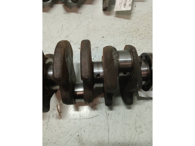 Recambio de cigueñal para volkswagen t4 bus (mod. 1991) caravelle gl referencia OEM IAM    Recambio de cigueñal para volkswagen t4 bus (mod. 1991) caravelle gl referencia OEM IAM