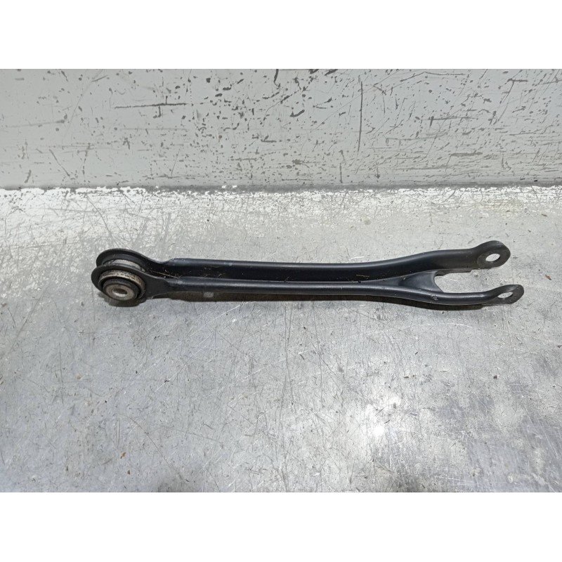 Recambio de brazo suspension inferior trasero derecho para mercedes clase c (w205) familiar c 220 t cdi bluetec (205.204) refere