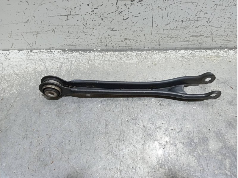 Recambio de brazo suspension inferior trasero derecho para mercedes clase c (w205) familiar c 220 t cdi bluetec (205.204) refere