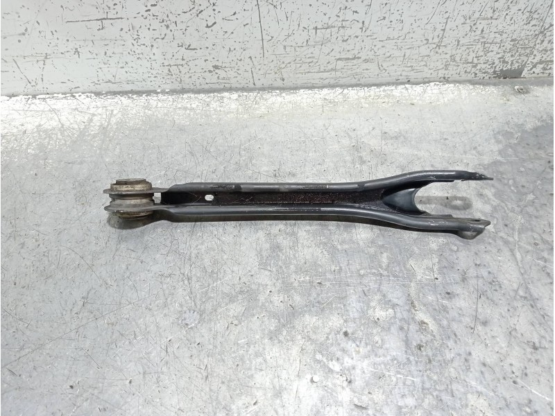 Recambio de brazo suspension inferior trasero izquierdo para mercedes clase c (w205) familiar c 220 t cdi bluetec (205.204) refe