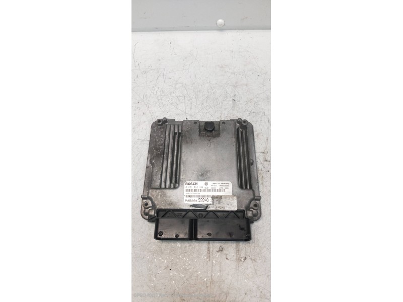Recambio de centralita motor uce para jeep compass sport referencia OEM IAM 0281013444 P05094599AD 