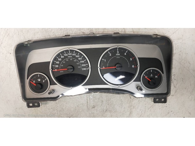 Recambio de cuadro instrumentos para jeep compass sport referencia OEM IAM 05107018AE CR0035007K0CE 