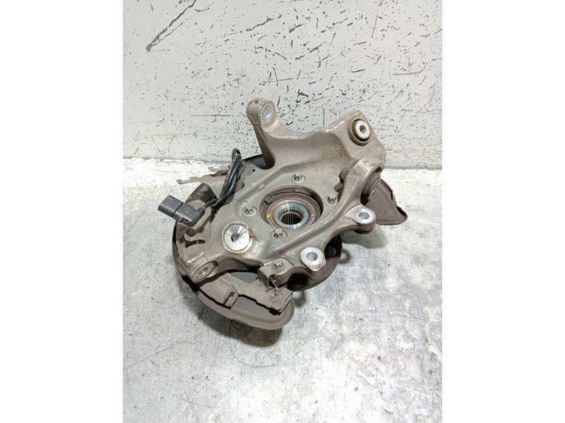 Recambio de mangueta trasera izquierda para mercedes clase c (w205) familiar c 220 t cdi bluetec (205.204) referencia OEM IAM   