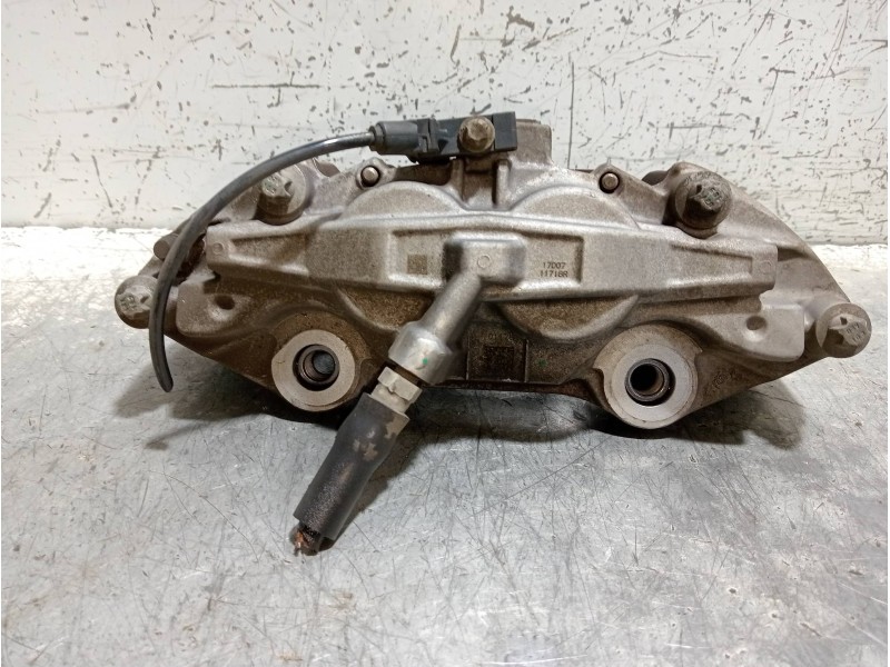 Recambio de pinza freno delantera derecha para mercedes clase c (w205) familiar c 220 t cdi bluetec (205.204) referencia OEM IAM