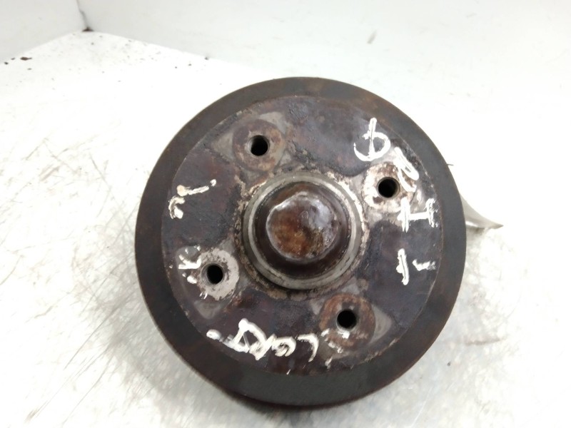 Recambio de mangueta trasera izquierda para ford escort berl./turn./cab./express 1.6 referencia OEM IAM   