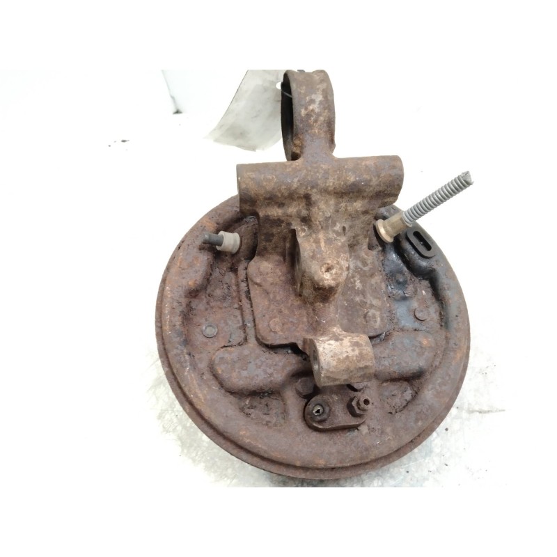 Recambio de mangueta trasera izquierda para ford escort berl./turn./cab./express 1.6 referencia OEM IAM   