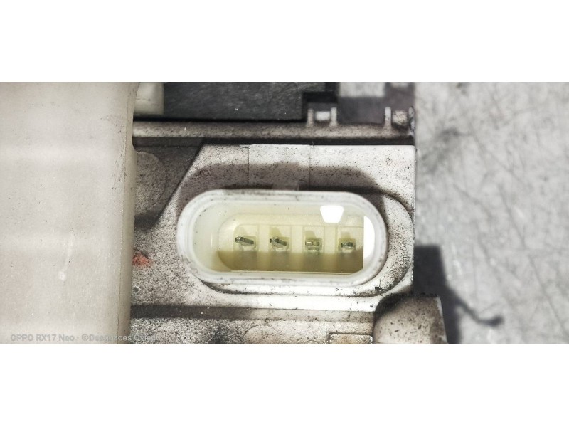 Recambio de motor cierre centralizado trasero derecho para jeep compass sport referencia OEM IAM P04589414AE  