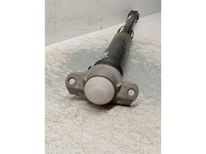 Recambio de amortiguador trasero derecho para seat ibiza (kj1) style go referencia OEM IAM 2Q0512013BF 801402002279 