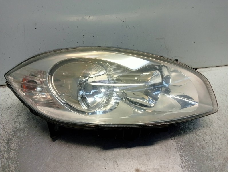 Recambio de faro derecho para fiat linea (110) dynamic referencia OEM IAM 51776317  