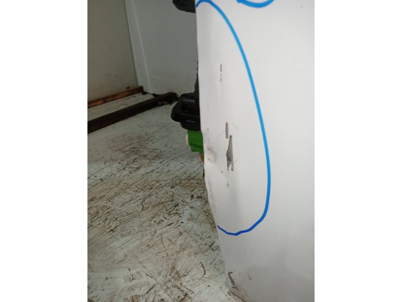 Recambio de puerta delantera izquierda para fiat doblo ii cargo (263) referencia OEM IAM   5P
