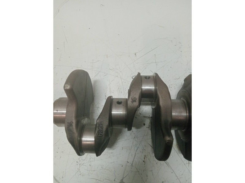 Recambio de cigueñal para renault clio ii fase ii (b/cb0) societe authentique referencia OEM IAM F14 6226 