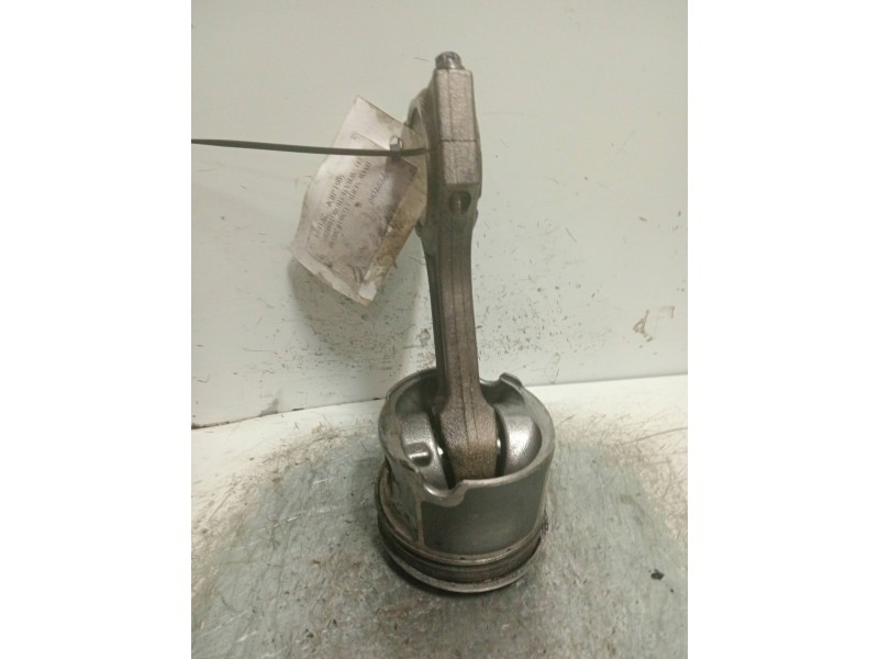 Recambio de piston para bmw serie 5 lim. (f10) 520d referencia OEM IAM 0841KE  