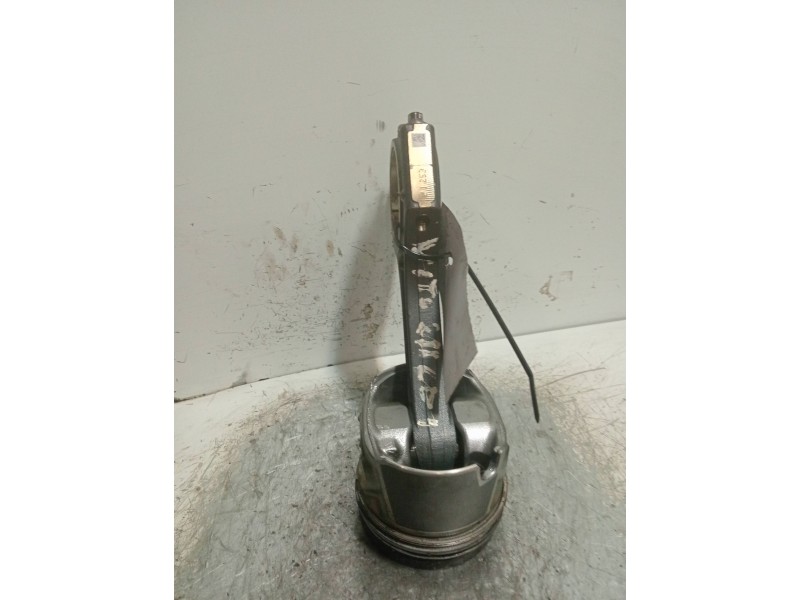 Recambio de piston para mercedes vito kombi (639) 113 cdi crew lang (639.603) referencia OEM IAM 21253  