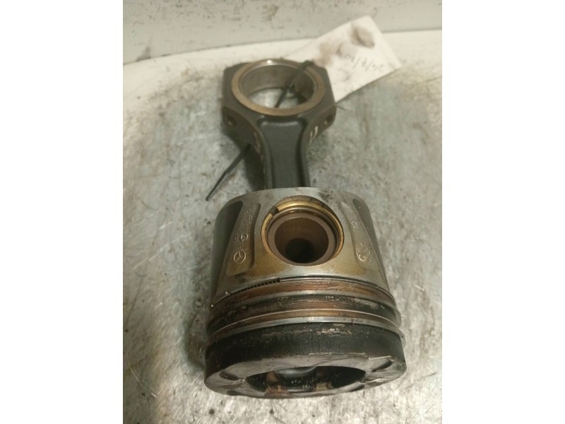 Recambio de piston para mercedes sprinterii caja cerrada (desde 01.06) 209/211/213/215  cdi (906.611/613) referencia OEM IAM 221 Recambio de piston para mercedes sprinterii caja cerrada (desde 01.06) 209/211/213/215  cdi (906.611/613) referencia OEM IAM 221