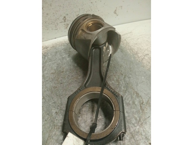 Recambio de piston para mercedes sprinterii caja cerrada (desde 01.06) 209/211/213/215  cdi (906.611/613) referencia OEM IAM 221 Recambio de piston para mercedes sprinterii caja cerrada (desde 01.06) 209/211/213/215  cdi (906.611/613) referencia OEM IAM 221