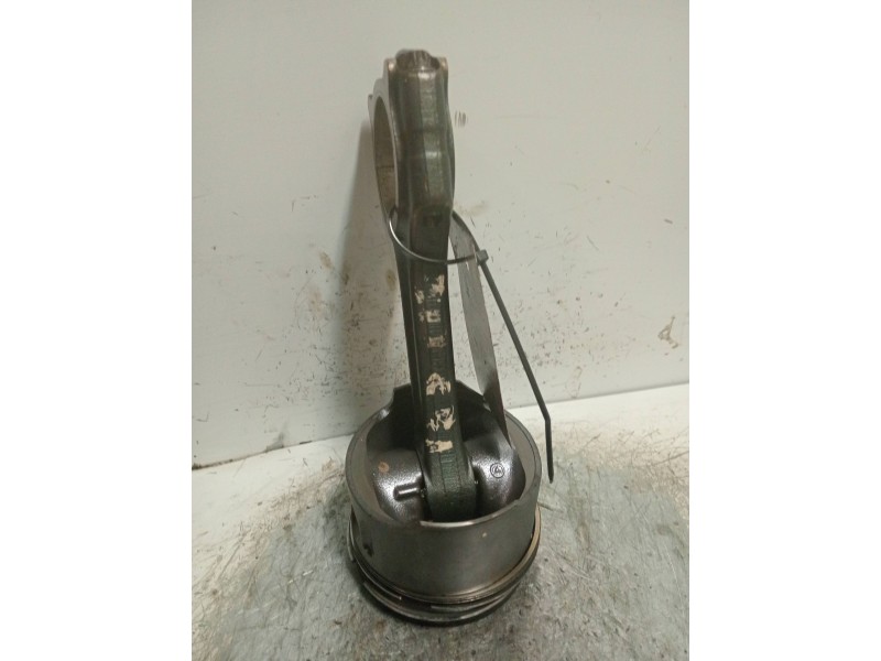 Recambio de piston para mercedes sprinterii caja cerrada (desde 01.06) 310/311/313/314/316 cdi (906.631/633/635/637) referencia 