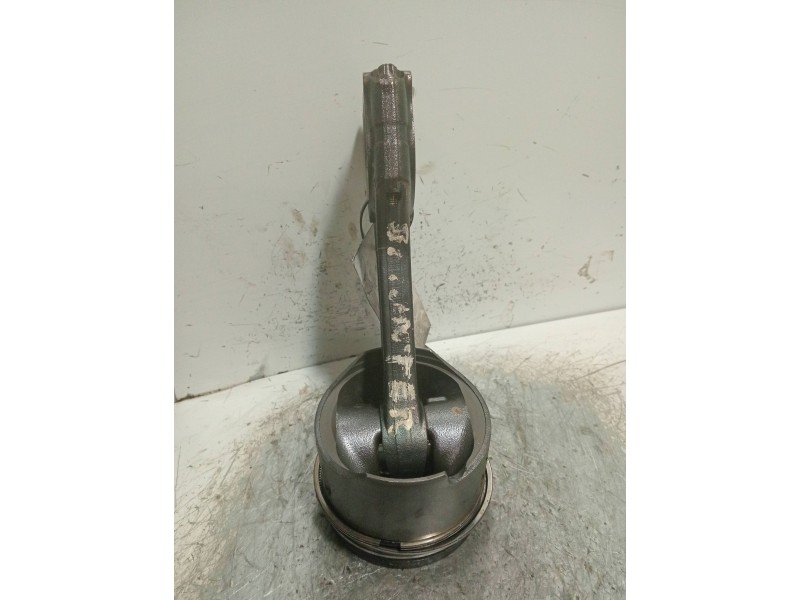 Recambio de piston para mercedes sprinterii caja cerrada (desde 01.06) 310/311/313/314/316 cdi (906.631/633/635/637) referencia 
