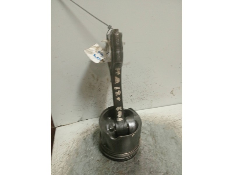 Recambio de piston para mercedes clase a (w169) a 180 cdi (169.007) referencia OEM IAM 640 8840A 