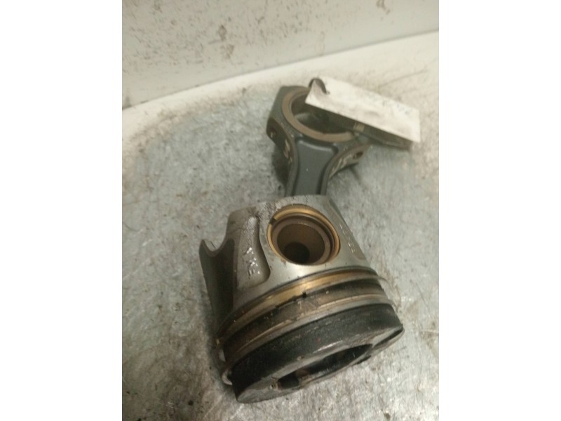 Recambio de piston para mercedes sprinterii caja cerrada (desde 01.06) 310/311/313/314/316 cdi (906.631/633/635/637) referencia 