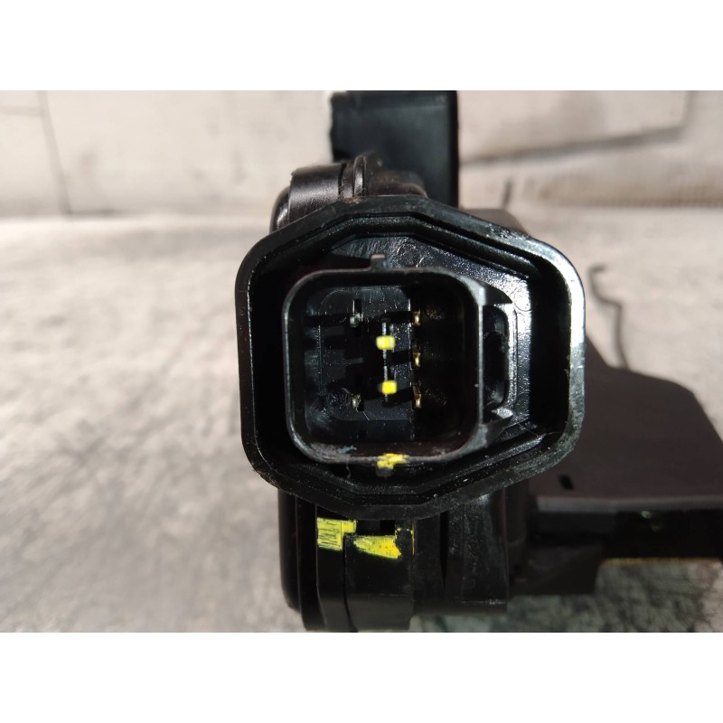 Recambio de motor cierre centralizado delantero izquierdo para hyundai santa fe (sm) 2.0 gls crdi referencia OEM IAM   5P