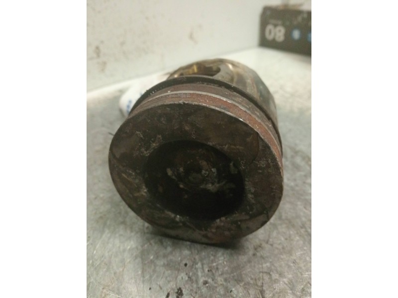 Recambio de piston para opel vivaro combi 2.7t corto referencia OEM IAM   