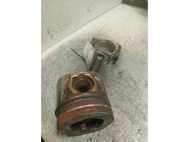 Recambio de piston para opel vivaro combi 2.7t corto referencia OEM IAM   