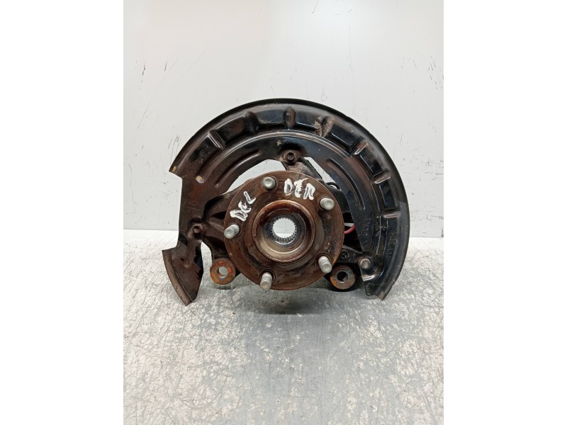 Recambio de mangueta delantera derecha para mazda 3 berlina (bp) evolution referencia OEM IAM   