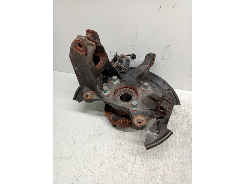 Recambio de mangueta delantera derecha para mazda 3 berlina (bp) evolution referencia OEM IAM   
