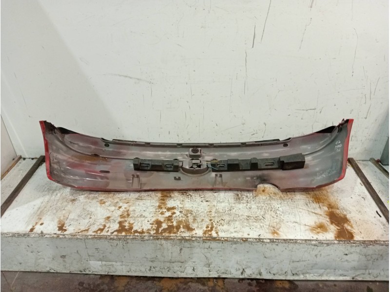 Recambio de paragolpes trasero para peugeot 206 berlina 1.9 diesel referencia OEM IAM   