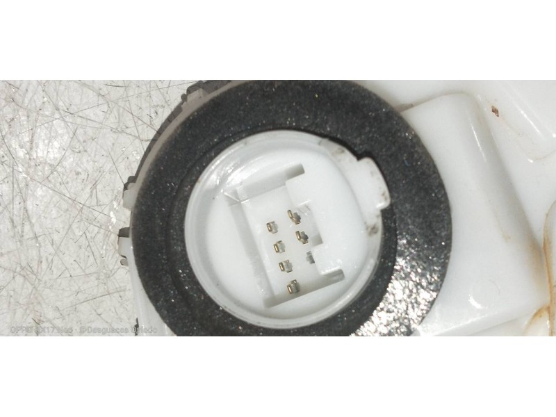 Recambio de motor cierre centralizado trasero izquierdo para mazda 3 berlina (bp) evolution referencia OEM IAM   4P