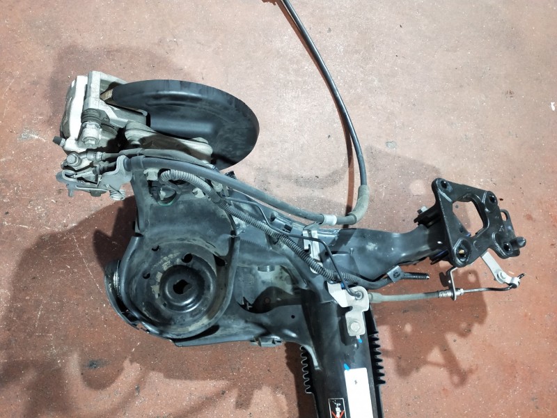 Recambio de puente trasero para fiat doblo ii cargo (263) referencia OEM IAM   DISCO/ABS