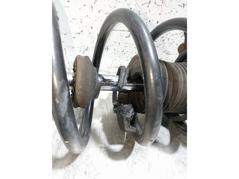 Recambio de amortiguador delantero izquierdo para jeep compass sport referencia OEM IAM   