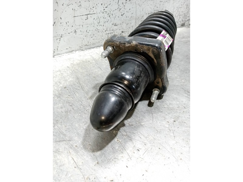 Recambio de amortiguador trasero derecho para jeep compass sport referencia OEM IAM P05105179AE 814901000664 