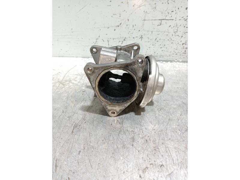 Recambio de valvula egr para jeep compass sport referencia OEM IAM 038129637D  