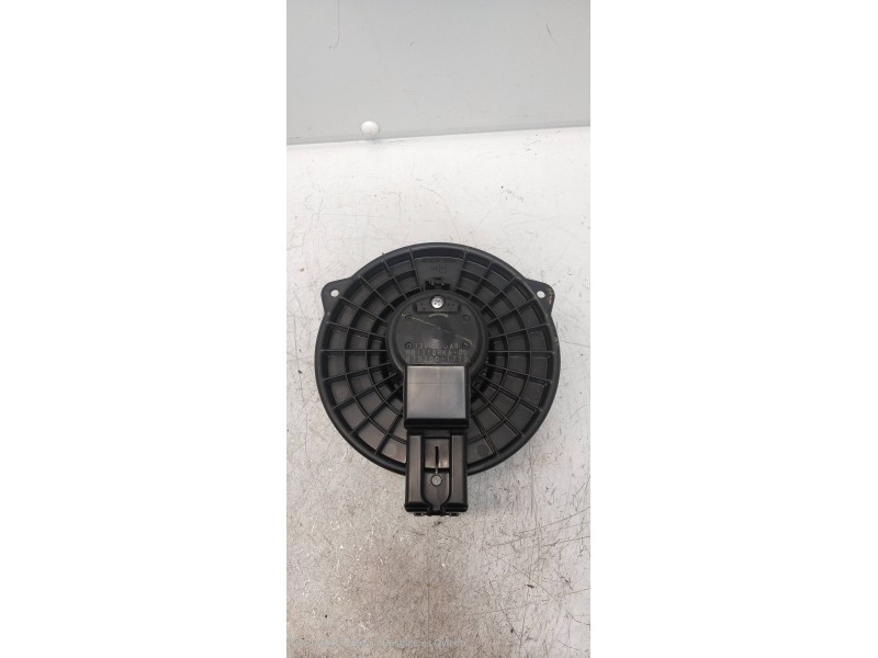Recambio de motor calefaccion para mazda 3 berlina (bp) evolution referencia OEM IAM 8727001770 HB111GRK600 
