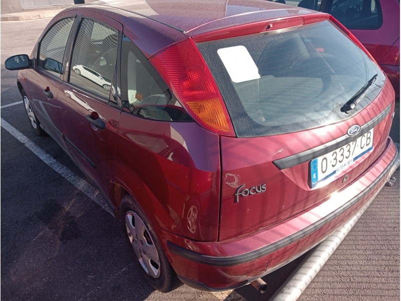 ford focus berlina (cak) del año 1998