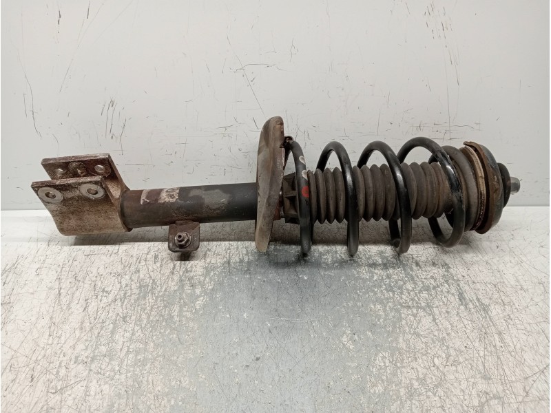 Recambio de amortiguador delantero derecho para peugeot 308 sw confort referencia OEM IAM   