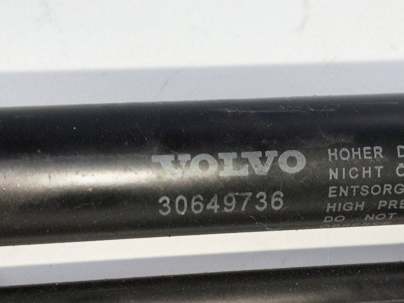 Recambio de amortiguadores capo para volvo xc90 2.4 diesel cat referencia OEM IAM 30649736  