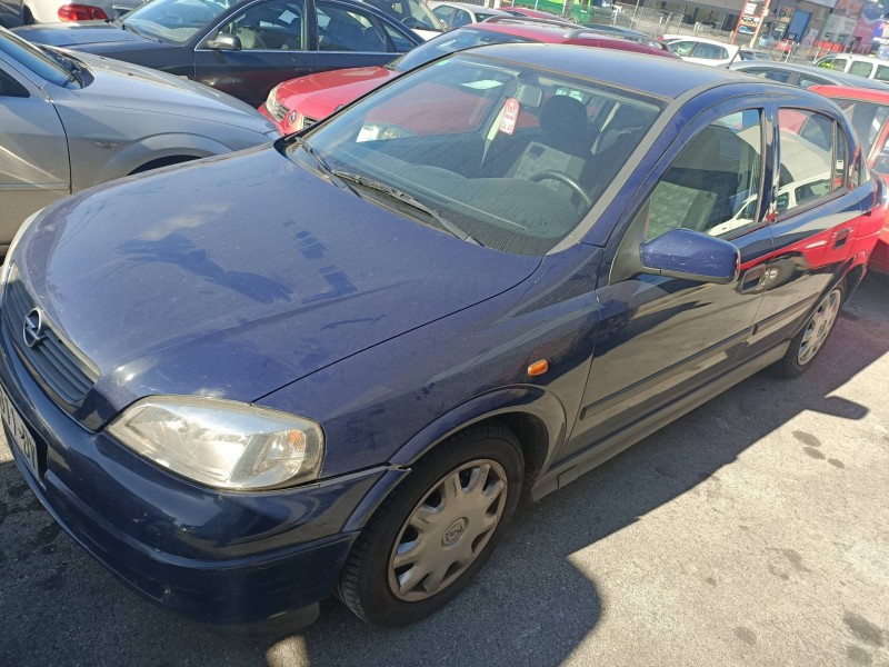 opel astra g berlina del año 1998