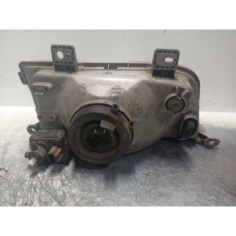 Recambio de faro izquierdo para kia sportage 2.0 turbodiesel cat referencia OEM IAM   