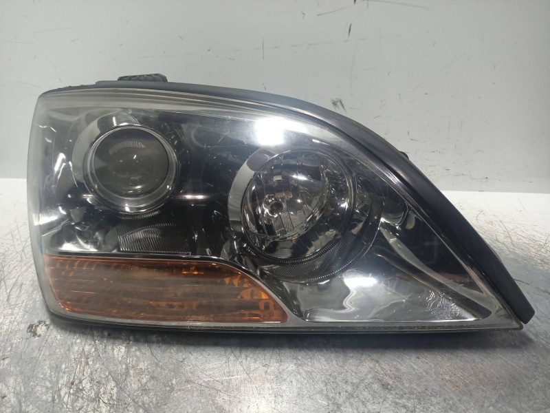 Recambio de faro izquierdo para kia sorento 2.5 crdi referencia OEM IAM   LUPA