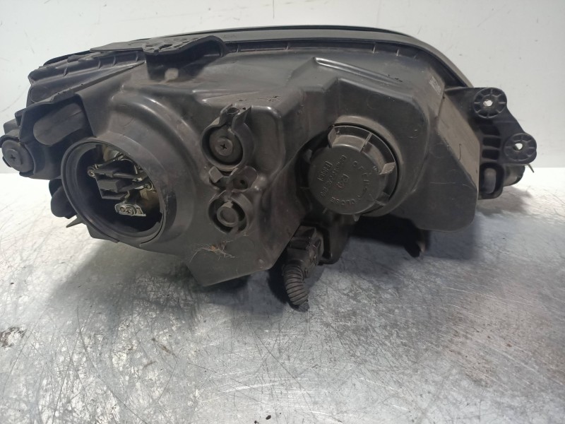 Recambio de faro izquierdo para kia sorento 2.5 crdi ex referencia OEM IAM   