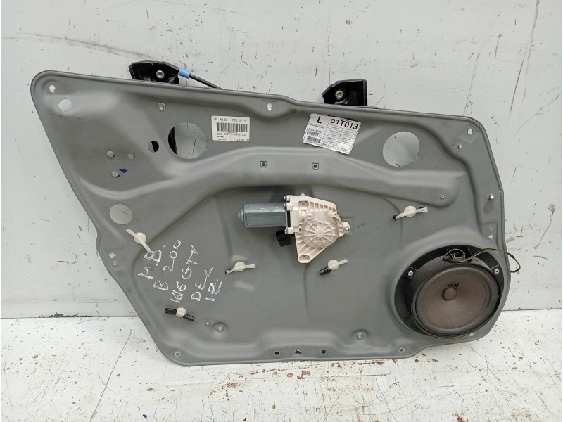 Recambio de elevalunas delantero izquierdo para mercedes clase b (w245) 200 cdi special edition (245.208) referencia OEM IAM A16