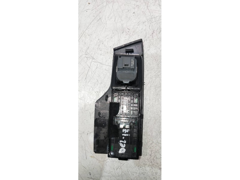 Recambio de mando elevalunas delantero izquierdo para seat ibiza (kj1) style go referencia OEM IAM 5G0959857F  